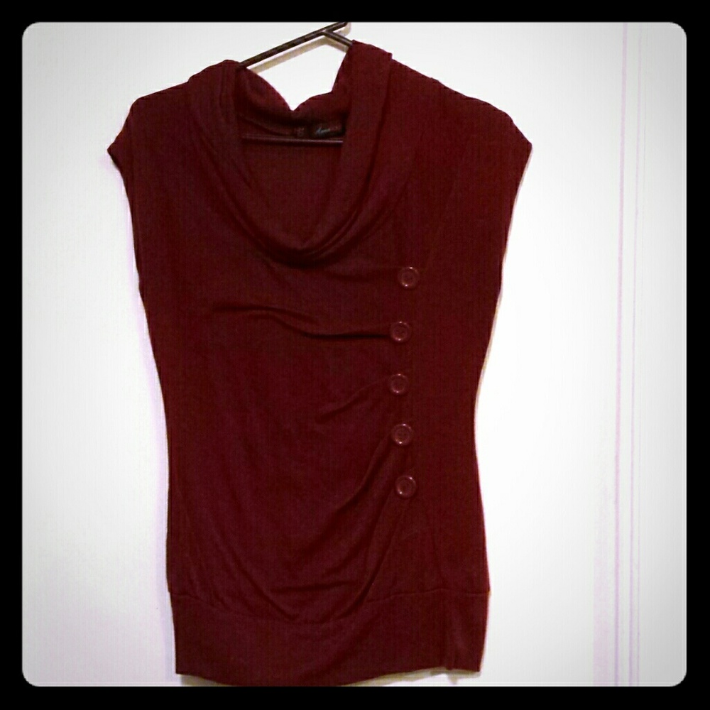 Maroon light weight sweater size medium